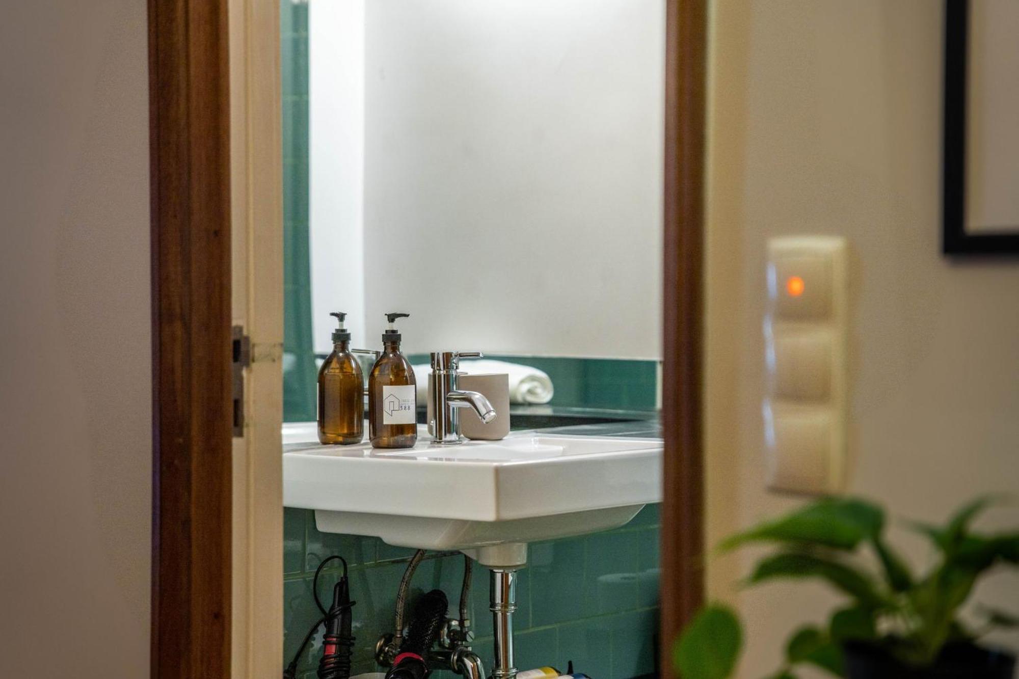 Firmeza388 Charming Flats Apartment Porto Bagian luar foto